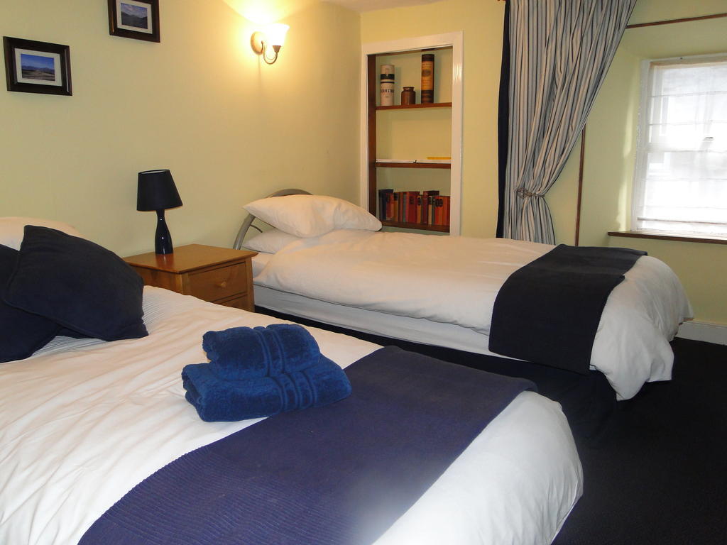 Doune The Red Lion Inn الغرفة الصورة